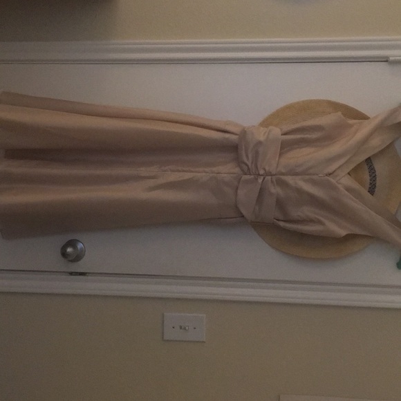 Dress - Picture 2 of 4